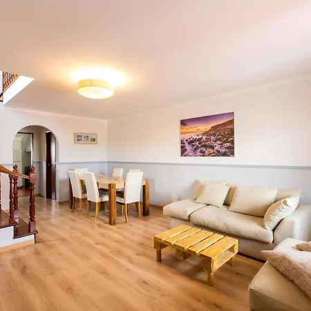 Sandycamps Surfhouse Holiday home *